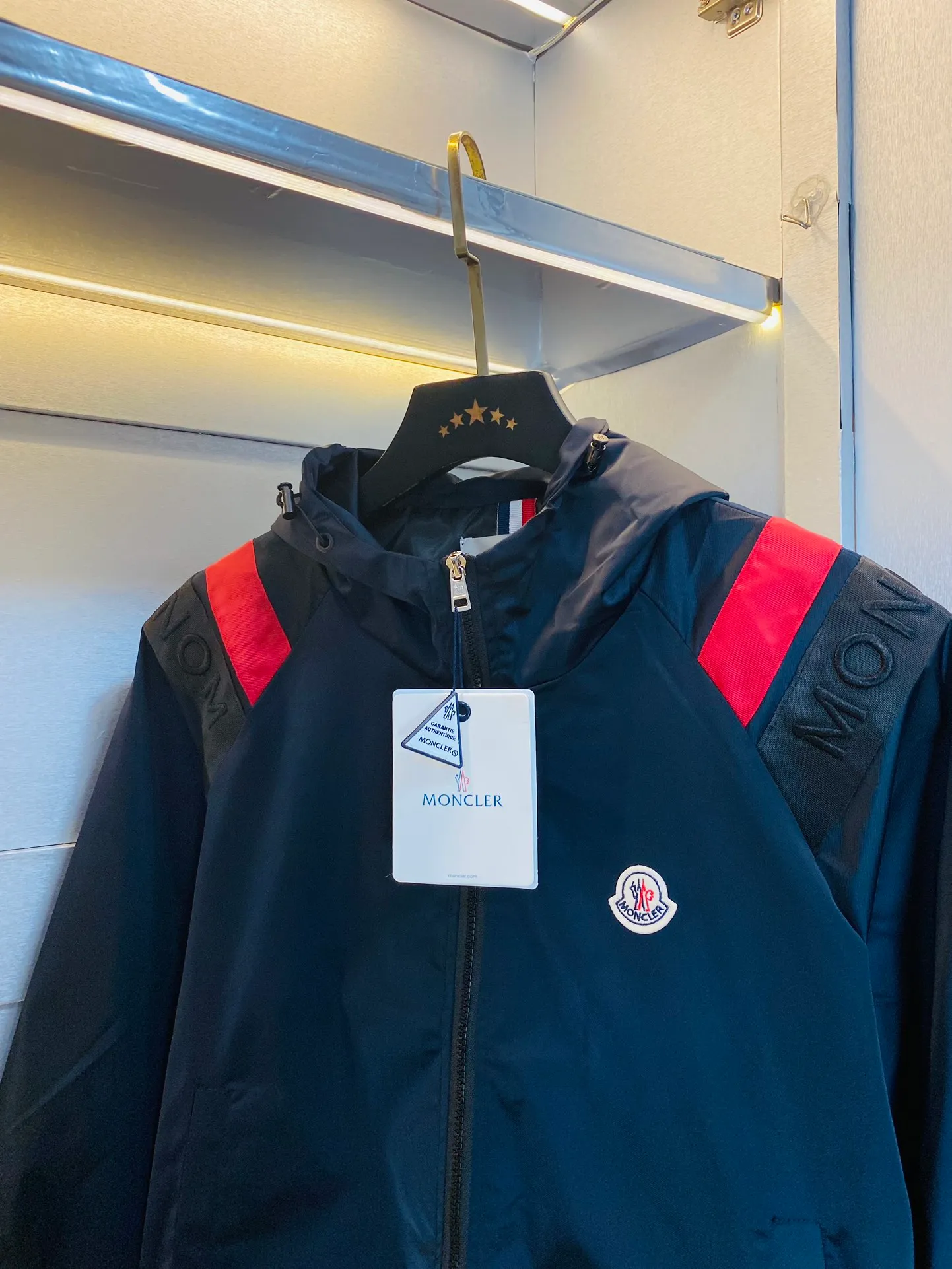 Same Style， ， 2026 New Arrival ， Original Premium Breathable ， ， ， Quality。 ， Sizes：M～3XL